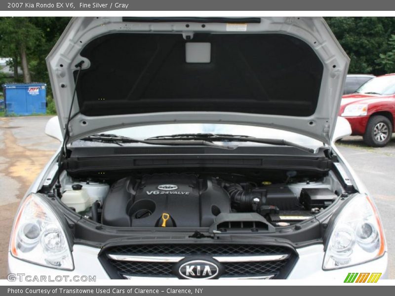 Fine Silver / Gray 2007 Kia Rondo EX V6