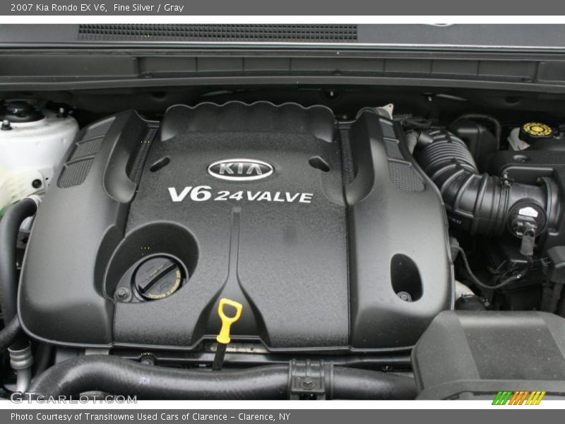 Fine Silver / Gray 2007 Kia Rondo EX V6