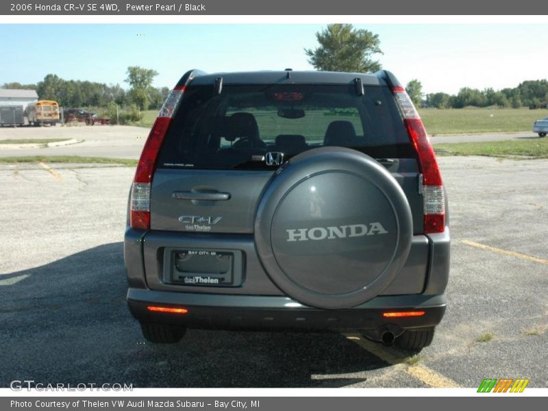 Pewter Pearl / Black 2006 Honda CR-V SE 4WD