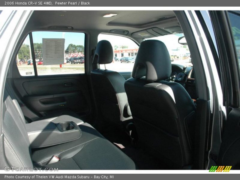 Pewter Pearl / Black 2006 Honda CR-V SE 4WD