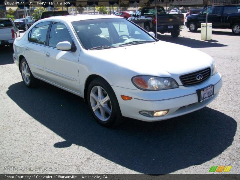 Ivory Pearl / Willow 2002 Infiniti I 35