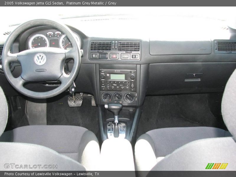 Platinum Grey Metallic / Grey 2005 Volkswagen Jetta GLS Sedan