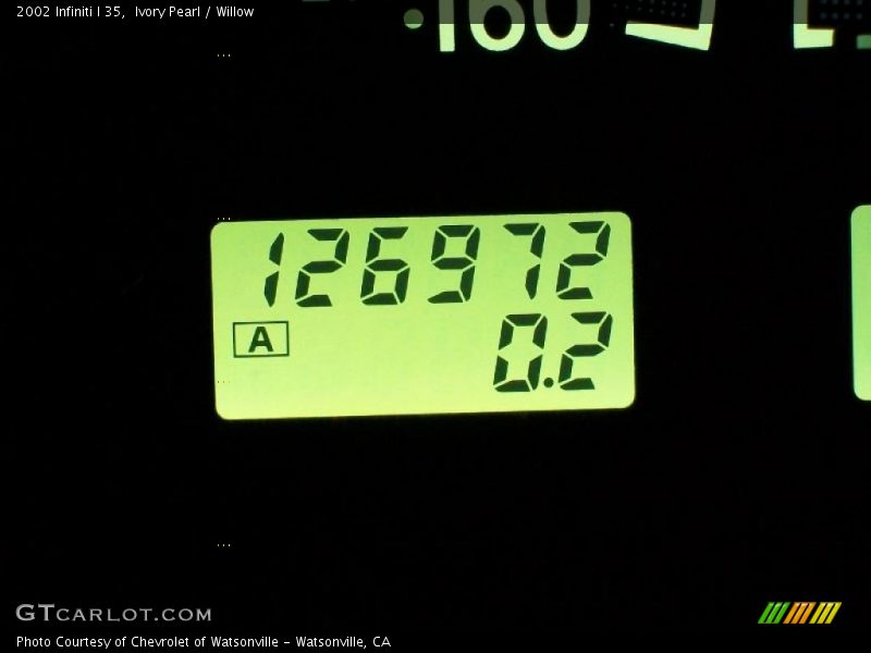 Ivory Pearl / Willow 2002 Infiniti I 35