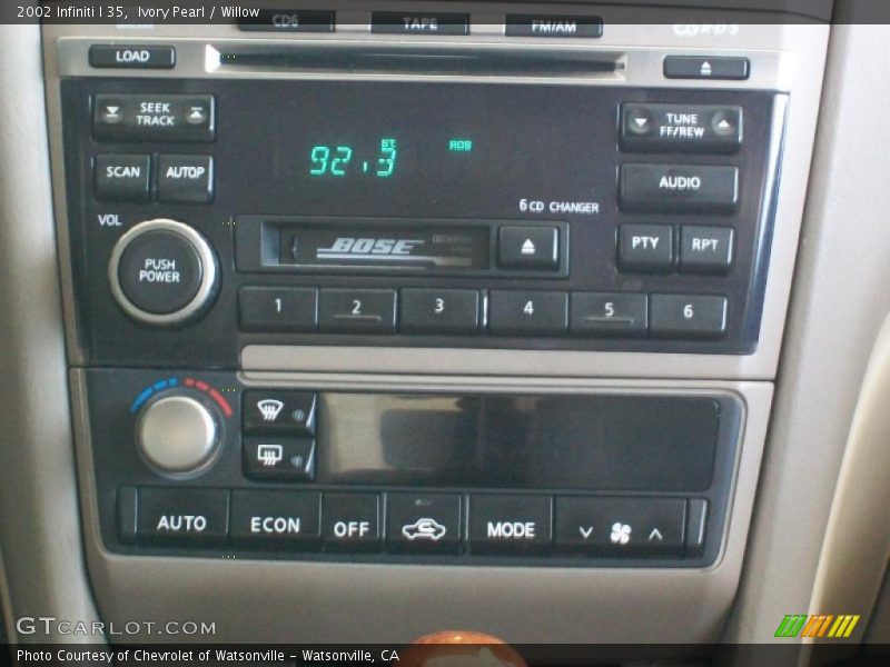 Ivory Pearl / Willow 2002 Infiniti I 35