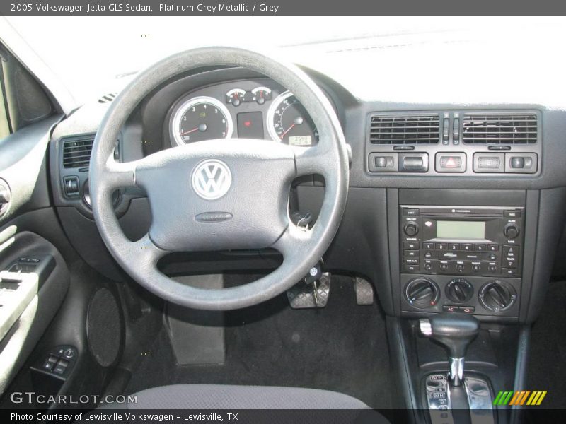 Platinum Grey Metallic / Grey 2005 Volkswagen Jetta GLS Sedan