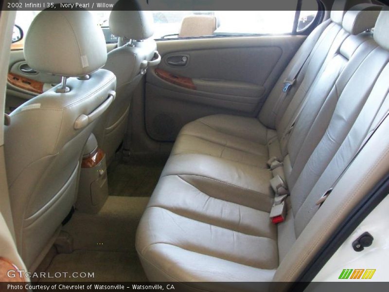 Ivory Pearl / Willow 2002 Infiniti I 35