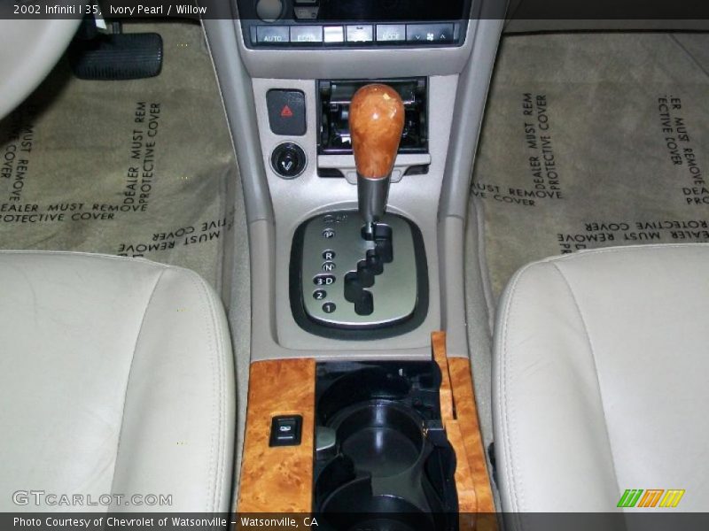 Ivory Pearl / Willow 2002 Infiniti I 35