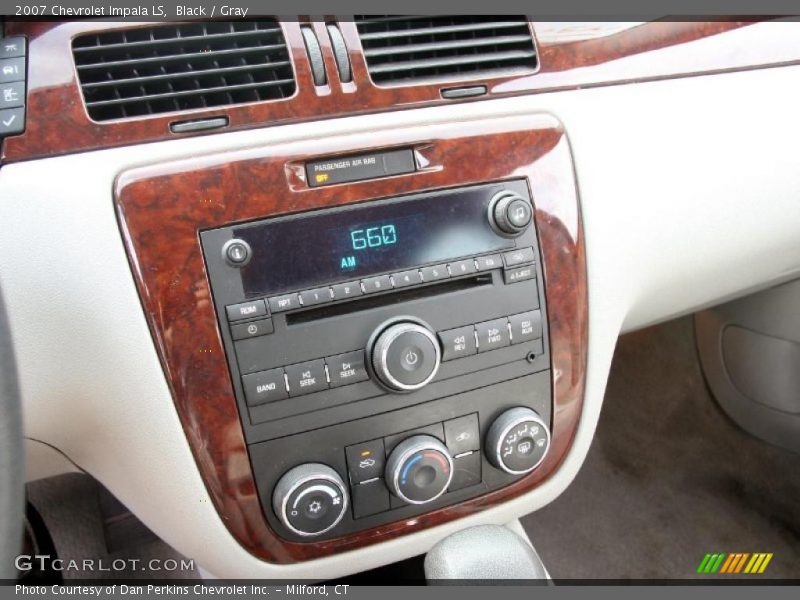 Black / Gray 2007 Chevrolet Impala LS