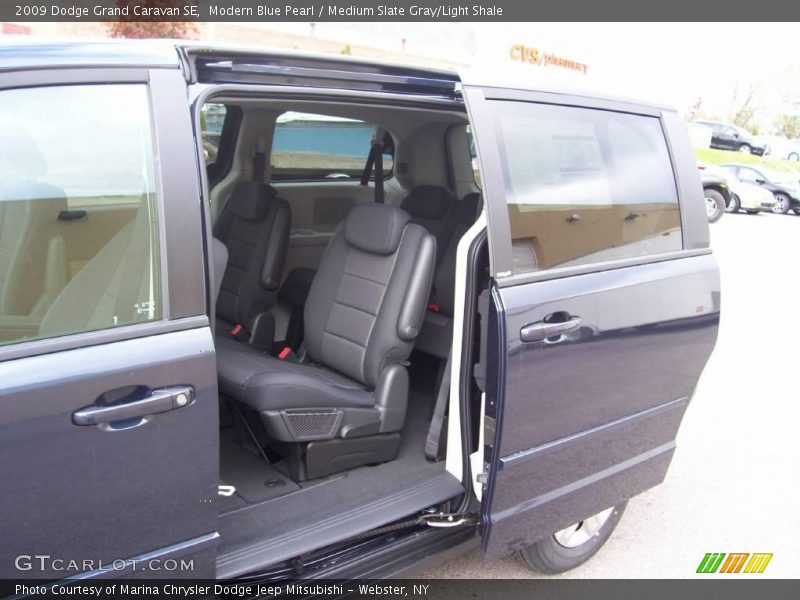 Modern Blue Pearl / Medium Slate Gray/Light Shale 2009 Dodge Grand Caravan SE