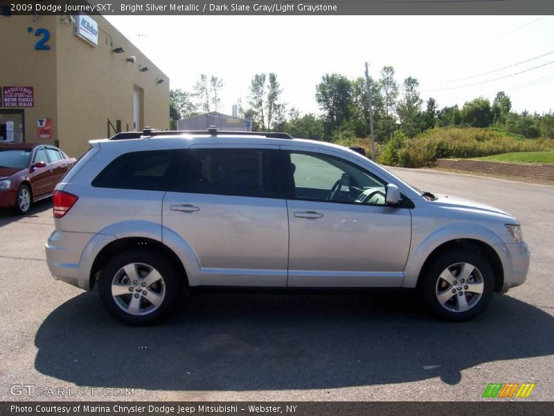 Bright Silver Metallic / Dark Slate Gray/Light Graystone 2009 Dodge Journey SXT