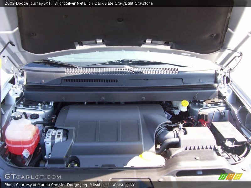 Bright Silver Metallic / Dark Slate Gray/Light Graystone 2009 Dodge Journey SXT