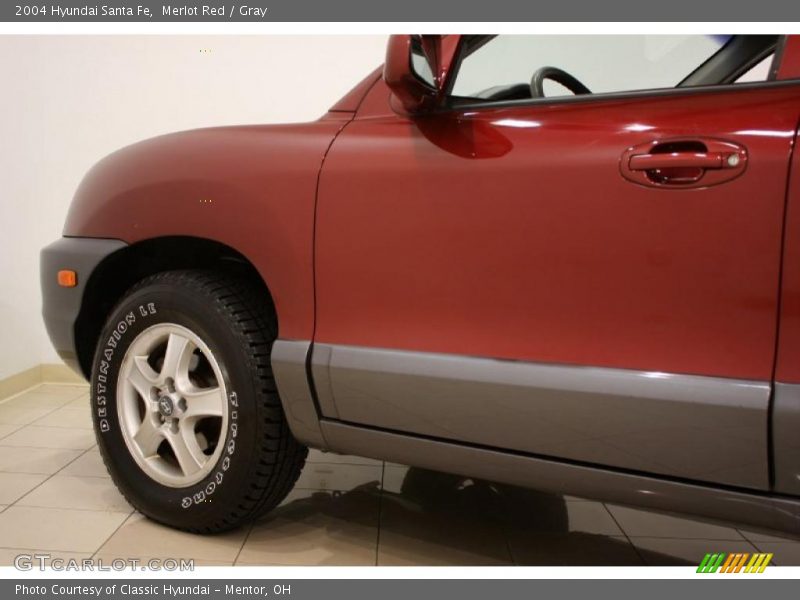 Merlot Red / Gray 2004 Hyundai Santa Fe