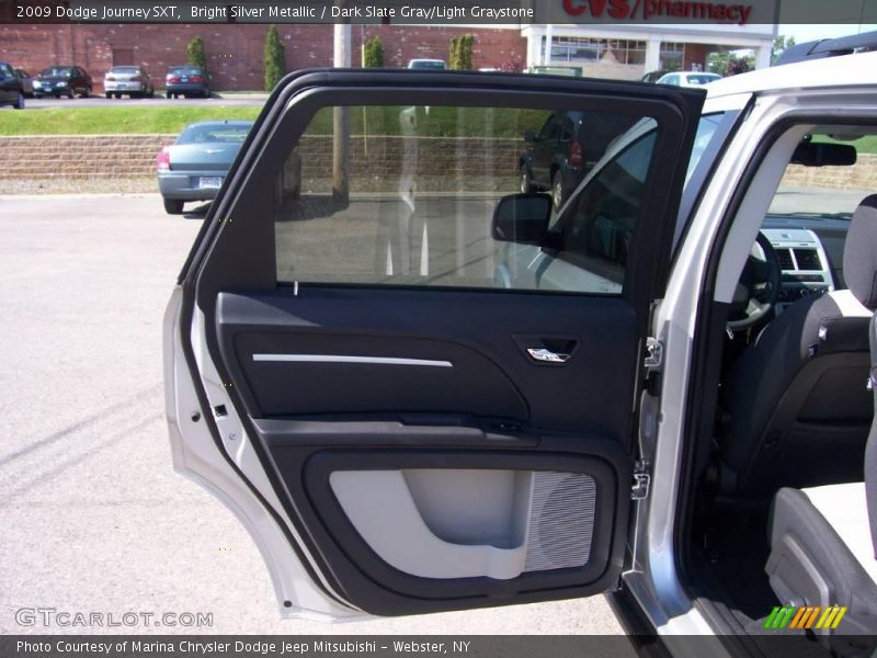 Bright Silver Metallic / Dark Slate Gray/Light Graystone 2009 Dodge Journey SXT