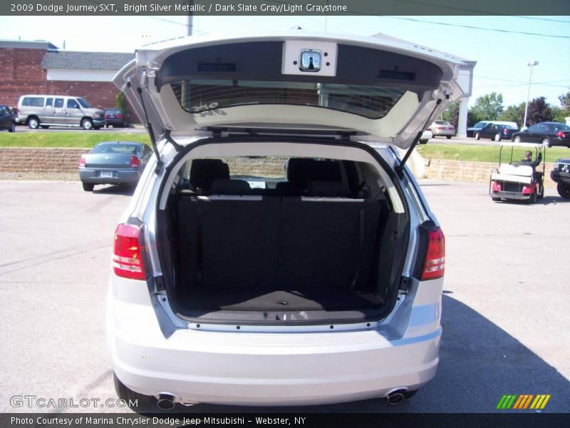 Bright Silver Metallic / Dark Slate Gray/Light Graystone 2009 Dodge Journey SXT