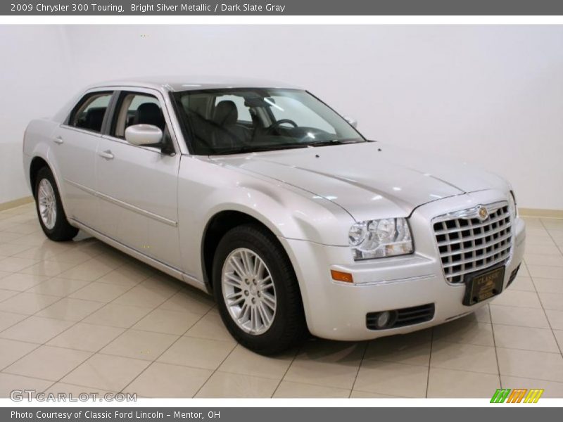 Bright Silver Metallic / Dark Slate Gray 2009 Chrysler 300 Touring