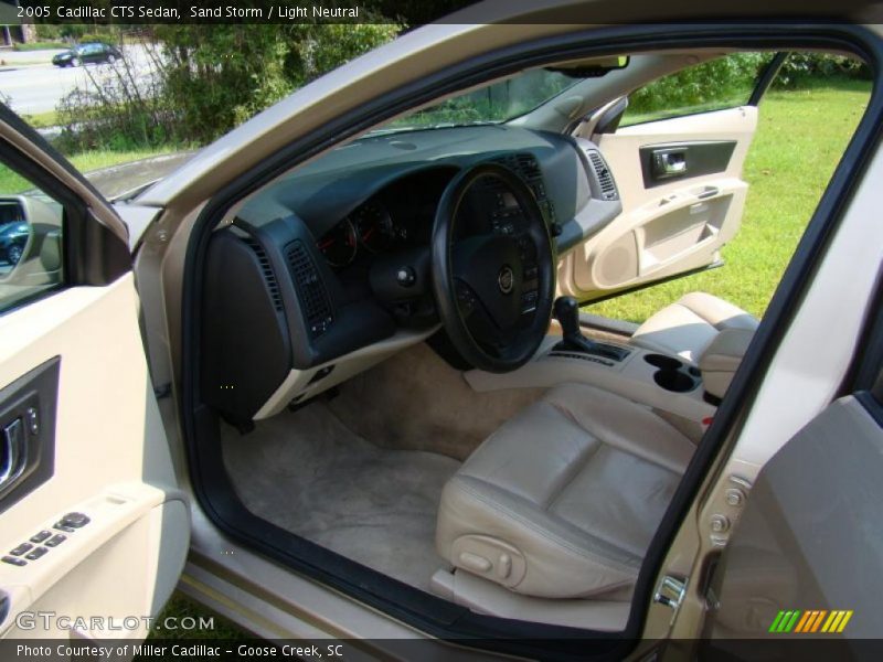 Sand Storm / Light Neutral 2005 Cadillac CTS Sedan