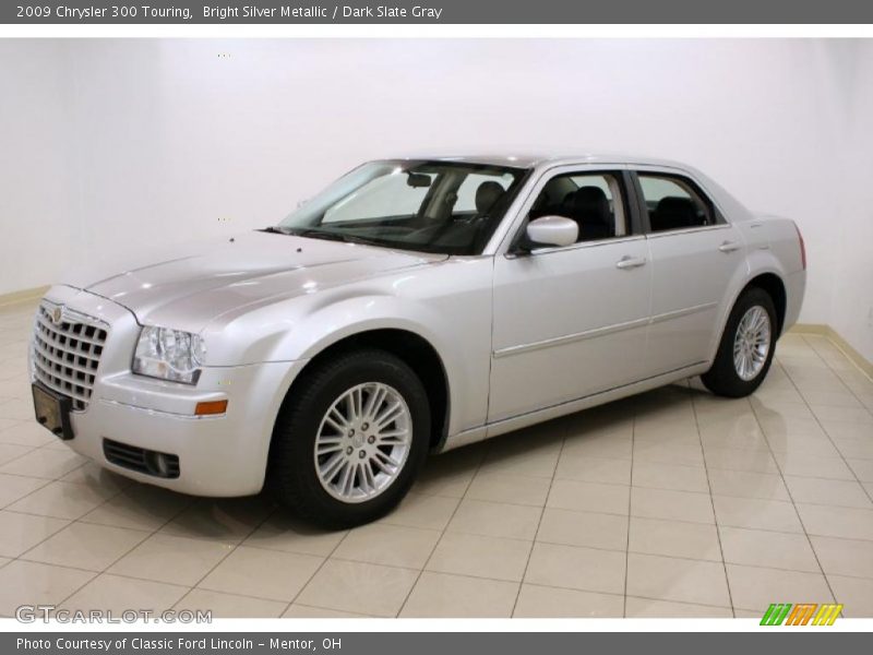 Bright Silver Metallic / Dark Slate Gray 2009 Chrysler 300 Touring