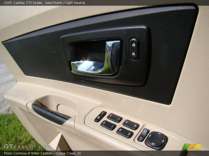 Sand Storm / Light Neutral 2005 Cadillac CTS Sedan