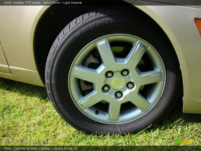 Sand Storm / Light Neutral 2005 Cadillac CTS Sedan