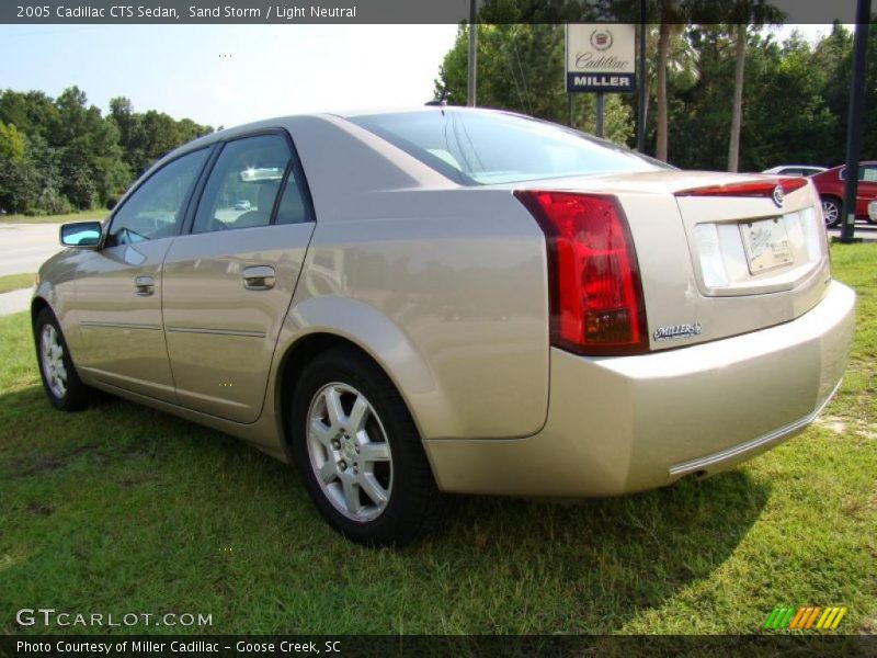 Sand Storm / Light Neutral 2005 Cadillac CTS Sedan