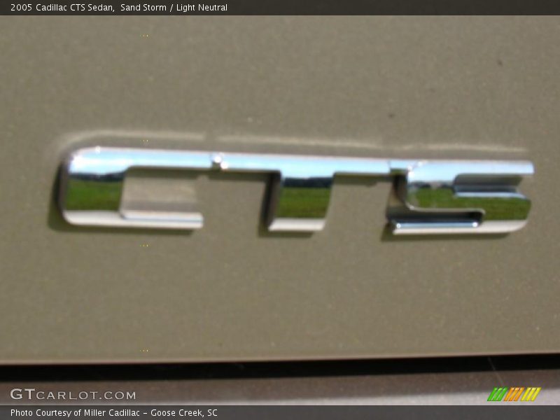 Sand Storm / Light Neutral 2005 Cadillac CTS Sedan