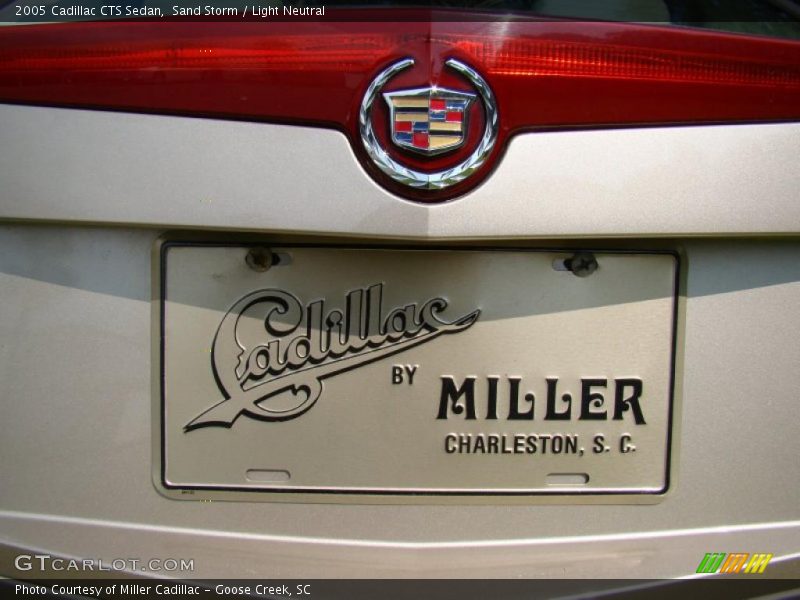 Sand Storm / Light Neutral 2005 Cadillac CTS Sedan