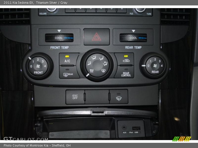 Titanium Silver / Gray 2011 Kia Sedona EX