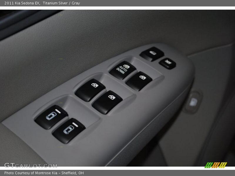 Titanium Silver / Gray 2011 Kia Sedona EX