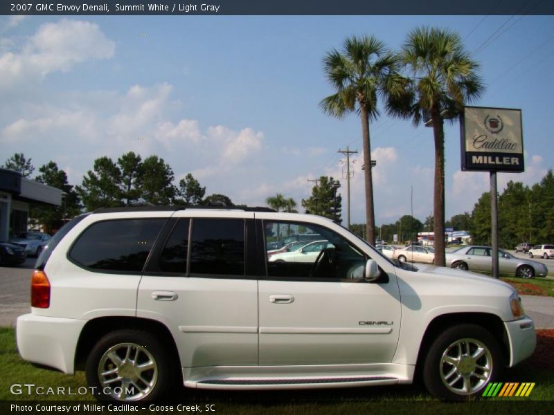 Summit White / Light Gray 2007 GMC Envoy Denali