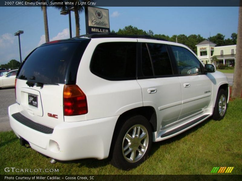 Summit White / Light Gray 2007 GMC Envoy Denali