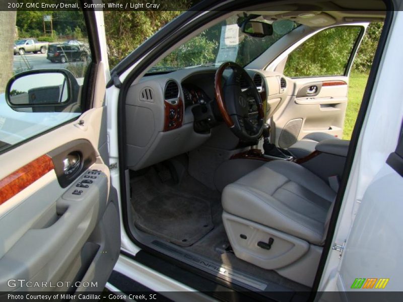 Summit White / Light Gray 2007 GMC Envoy Denali