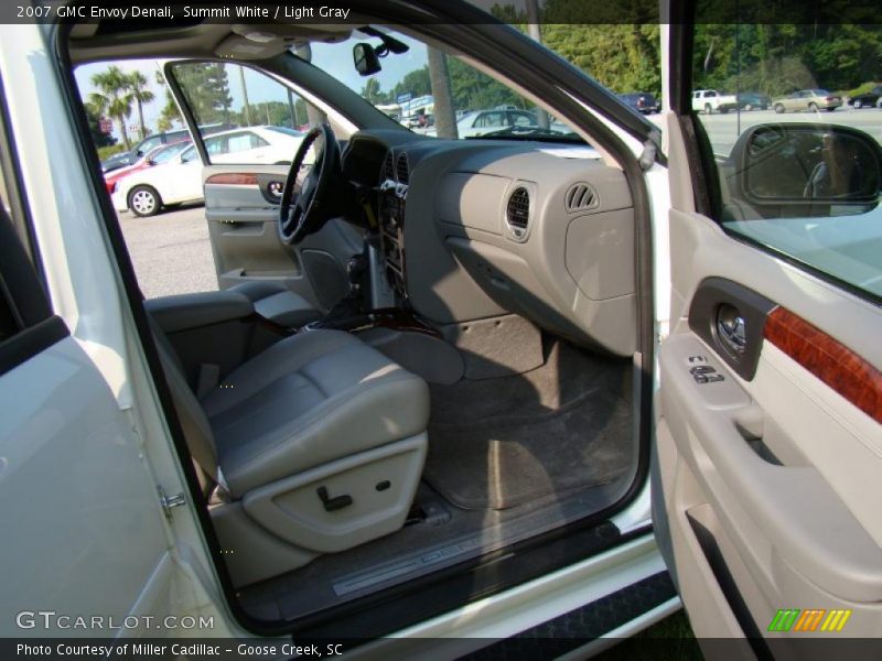 Summit White / Light Gray 2007 GMC Envoy Denali
