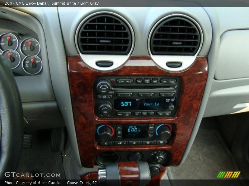 Summit White / Light Gray 2007 GMC Envoy Denali
