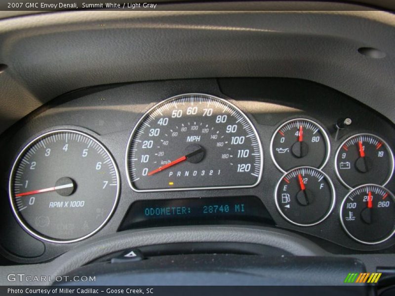 Summit White / Light Gray 2007 GMC Envoy Denali