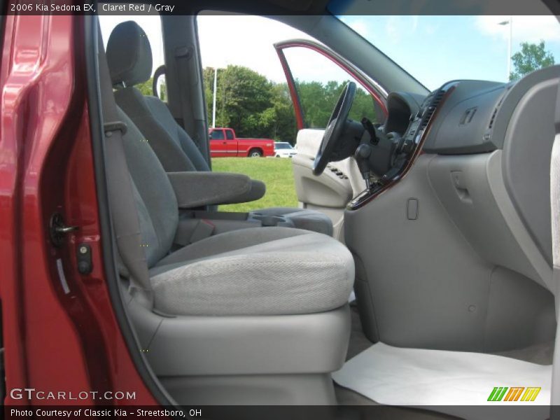 Claret Red / Gray 2006 Kia Sedona EX