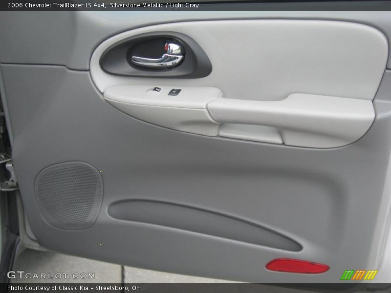 Silverstone Metallic / Light Gray 2006 Chevrolet TrailBlazer LS 4x4