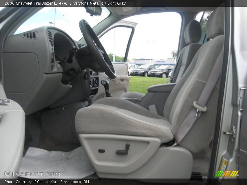 Silverstone Metallic / Light Gray 2006 Chevrolet TrailBlazer LS 4x4