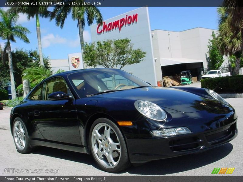 Black / Sand Beige 2005 Porsche 911 Carrera Coupe