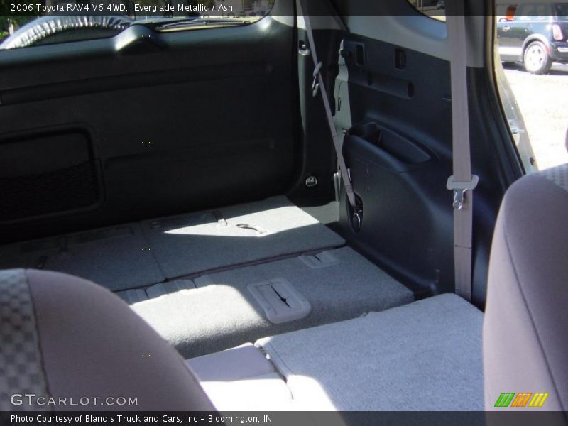 Everglade Metallic / Ash 2006 Toyota RAV4 V6 4WD