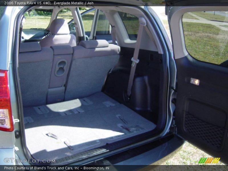 Everglade Metallic / Ash 2006 Toyota RAV4 V6 4WD