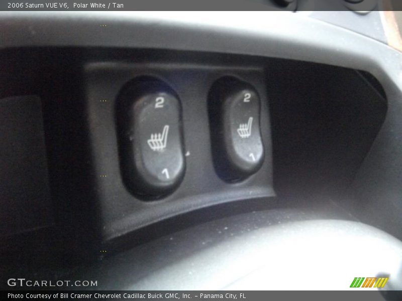 Polar White / Tan 2006 Saturn VUE V6