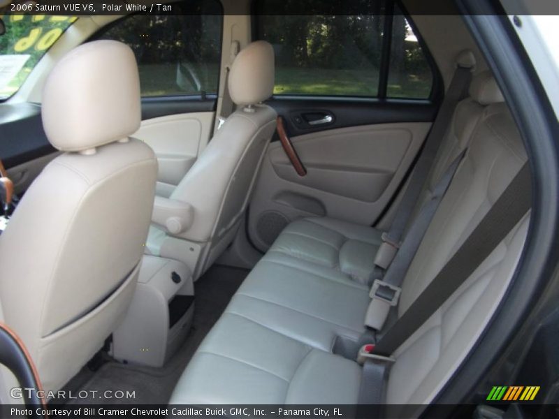 Polar White / Tan 2006 Saturn VUE V6