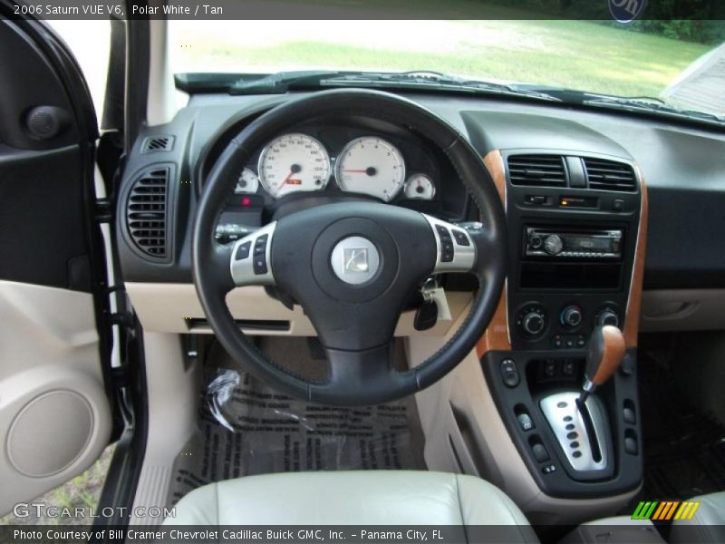 Polar White / Tan 2006 Saturn VUE V6