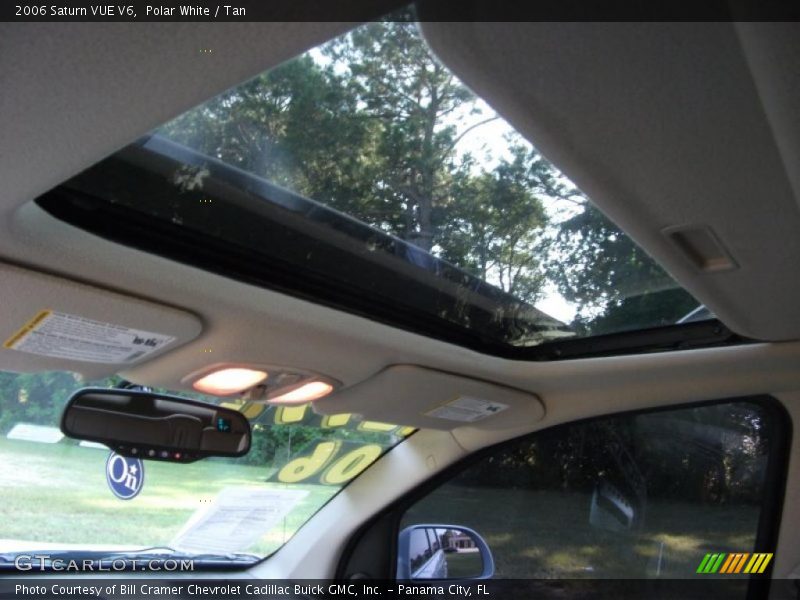 Polar White / Tan 2006 Saturn VUE V6
