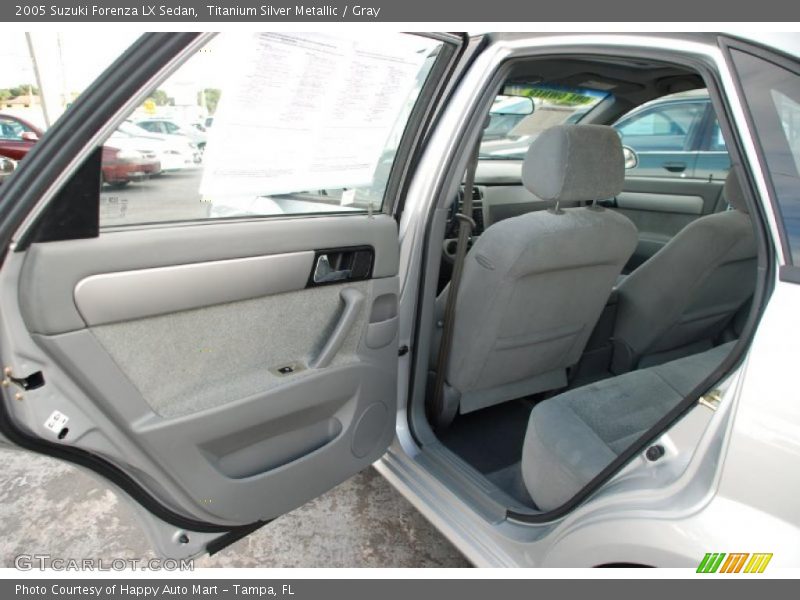 Titanium Silver Metallic / Gray 2005 Suzuki Forenza LX Sedan