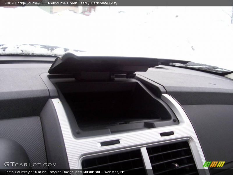 Melbourne Green Pearl / Dark Slate Gray 2009 Dodge Journey SE