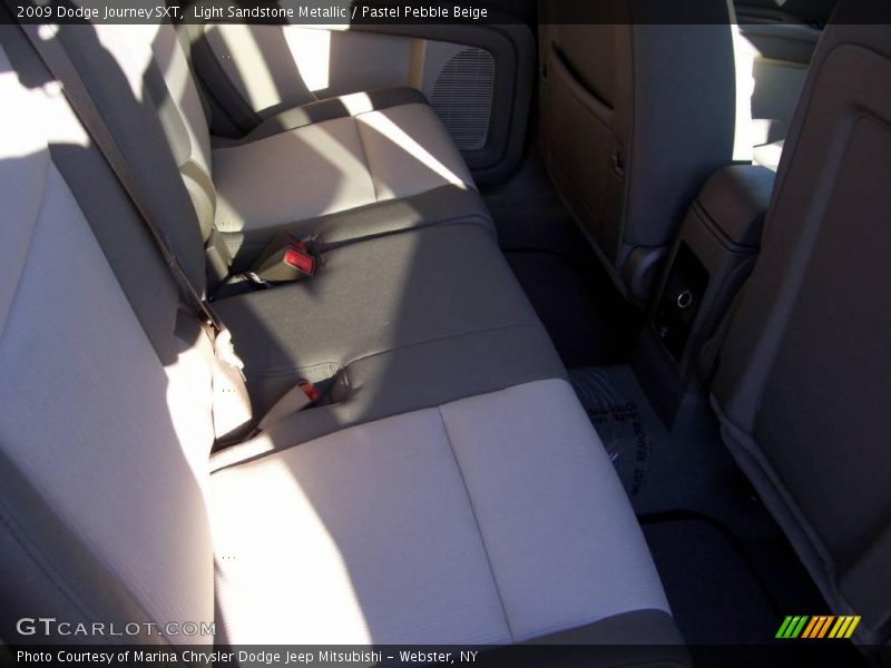 Light Sandstone Metallic / Pastel Pebble Beige 2009 Dodge Journey SXT
