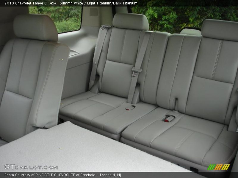 Summit White / Light Titanium/Dark Titanium 2010 Chevrolet Tahoe LT 4x4