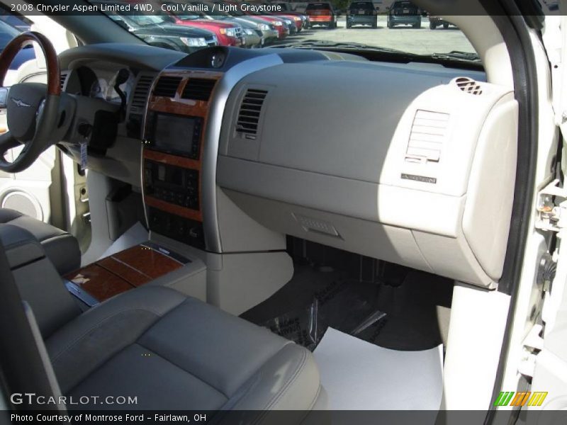 Cool Vanilla / Light Graystone 2008 Chrysler Aspen Limited 4WD