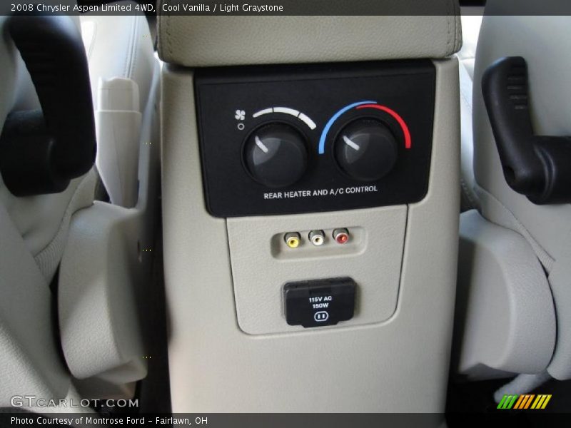 Cool Vanilla / Light Graystone 2008 Chrysler Aspen Limited 4WD